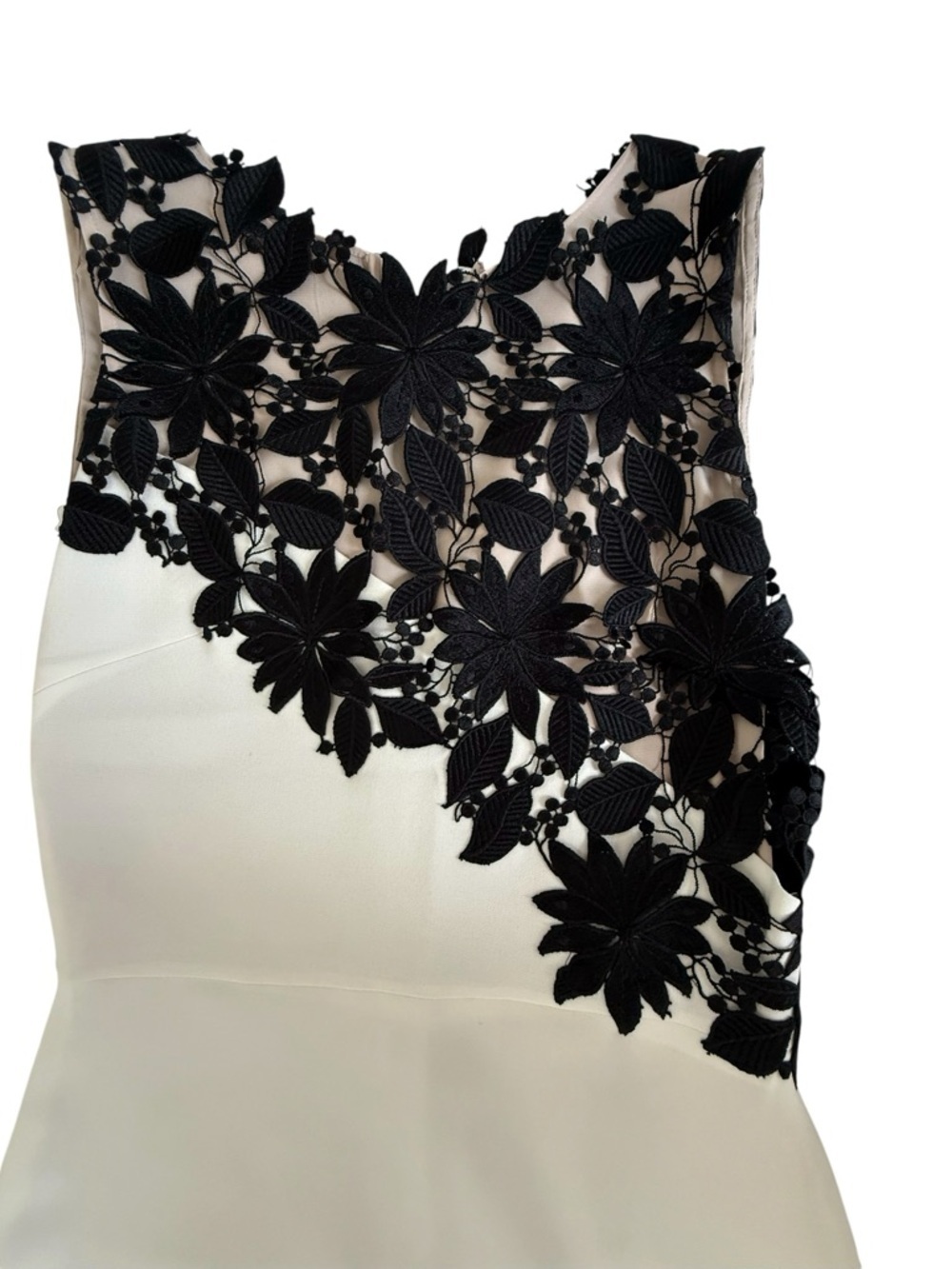 Alice + Olivia Margy Sheath Dress XS White Black Floral Lace As Seen On TV - Picture 14 of 16